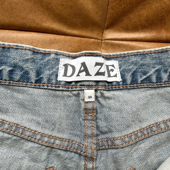 Women’s distressed faded blue jean shorts. NEW with tags. NEVER been worn. - Picture 4 of 7